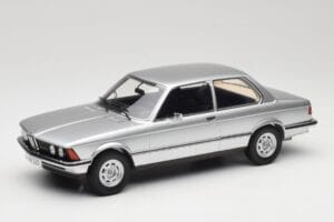 BMW 320 E21 Srebrn Minichamps 1:18 107024200 Smola