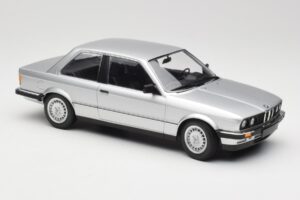 BMW 323i E21 Srebrn Minichamps 1:18 155026001 Kovina – slika 4 od 6