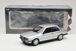 BMW 323i E21 Srebrn Minichamps 1:18 155026001 Kovina – slika 6 od 6