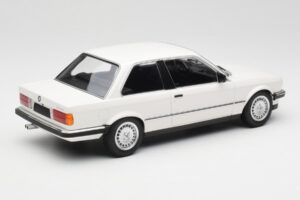 BMW 323i E21 Bel Minichamps 1:18 155026005 Kovina – slika 2 od 6