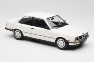 BMW 323i E21 Bel Minichamps 1:18 155026005 Kovina – slika 4 od 6
