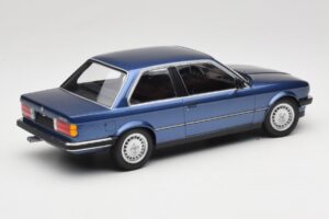BMW 323i E30 Blue Metallic Minichamps 1:18 155026002 Kovina – slika 2 od 6