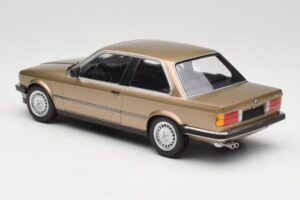 BMW 323i E30 Brown Metallic Minichamps 1:18 155026004 Kovina – slika 5 od 6