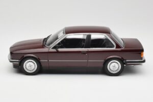 BMW 323i E30 Dark Red Metallic Minichamps 1:18 155026007 Kovina – slika 3 od 6