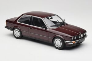 BMW 323i E30 Dark Red Metallic Minichamps 1:18 155026007 Kovina – slika 4 od 6