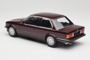 BMW 323i E30 Dark Red Metallic Minichamps 1:18 155026007 Kovina – slika 5 od 6