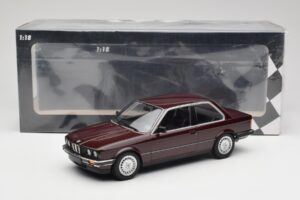 BMW 323i E30 Dark Red Metallic Minichamps 1:18 155026007 Kovina – slika 6 od 6