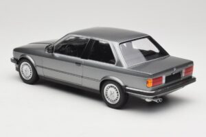 BMW 323i E30 Grey Metallic Minichamps 1:18 155026006 Kovina – slika 5 od 6
