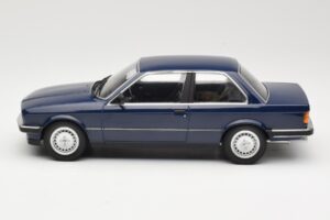 BMW 323i E30 Saturn Blue Minichamps 1:18 155026009 Kovina – slika 3 od 6