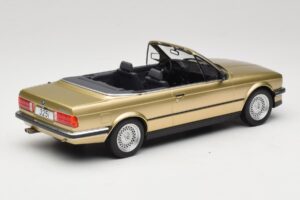 BMW 325i E30 Kabriolet Bež MCG 1:18 MCG18544 Kovina – slika 2 od 6