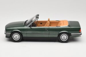 BMW 325i E30 Kabriolet Zelen MCG 1:18 MCG18545 Kovina – slika 3 od 6