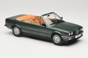 BMW 325i E30 Kabriolet Zelen MCG 1:18 MCG18545 Kovina – slika 4 od 6