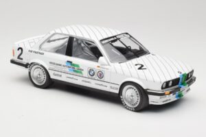 BMW 325i E30 #2 O. Manthey Vogelsang Automobile 3rd Place Eifel Race DTM 1986 Minichamps 1:18 155862602 Kovina – slika 4 od 6