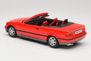 BMW 325i E36 Kabriolet Rdeč Maisto 1:18 50229 Kovina – slika 7 od 8