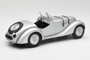 BMW 328 Srebrna Minichamps 1:18 155025030 Kovina – slika 2 od 6