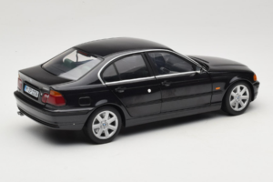 BMW 328i E46 Črn UT Models 1:18 80439422373 Kovina – slika 3 od 8