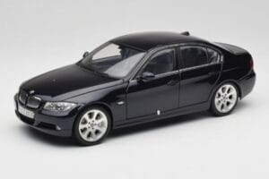 BMW 330i E46 Črn Kyosho 1:18 08731RB Kovina