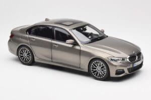 BMW 330i G20 Srebrn Norev 1:18 183275 Kovina – slika 6 od 8
