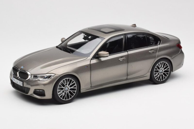 BMW 330i G20 Srebrn Norev 1:18 183275 Kovina