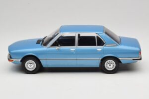 BMW 5 Series E12 Moder MCG 1:18 MCG18541 Kovina – slika 3 od 6