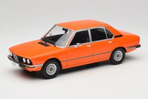 BMW 5 Series E12 Oranžen MCG 1:18 MCG18540 Kovina