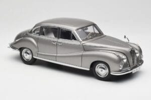 BMW 502 2.6 Luxus Silver Beige Metallic AUTOart 1:18 70591 Kovina – slika 6 od 8