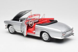 BMW 503 Srebrn Revell 1:18 18787 Kovina – slika 5 od 8