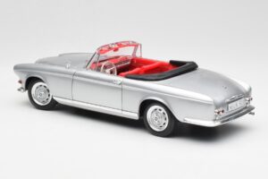 BMW 503 Srebrn Revell 1:18 18787 Kovina – slika 7 od 8