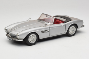 BMW 507 Kabriolet Srebrn Revell 1:18 8829 Kovina