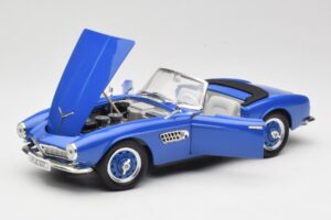 BMW 507 Touring Sport Kabriolet Moder Revell 1:18 8810-M1 Kovina – slika 2 od 8