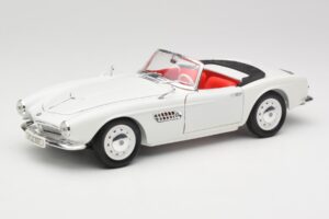 BMW 507 Touring Sport Feather White Revell 1:18 8810 Kovina