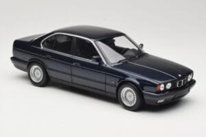 BMW 535i E34 Blue Metallic Minichamps 1:18 100024004 Kovina – slika 6 od 8