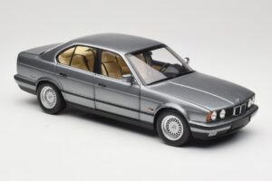BMW 535i E34 Siva Metallic Minichamps 1:18 100024008 Kovina – slika 6 od 8