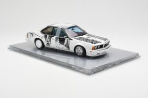 BMW 635 CSi E24 Art Car Robert Rauschenberg AUTOart 1:18 80430150924 Kovina – slika 4 od 8