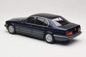 BMW 730i E32 Modra Metallic Minichamps 1:18 100023006 Kovina – slika 7 od 8