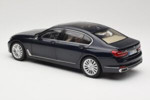 BMW 750Li F02 Imperial Blue Paragon 1:18 80432405586 Kovina – slika 7 od 8