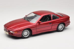 BMW 850i E31 Rdeč Tchibo 1:18 36157 Kovina
