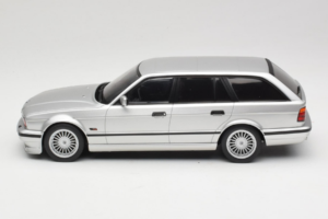 BMW Alpina B10 E34 4.6 Touring Srebrna MCG 1:18 MCG18332MCW Kovina – slika 3 od 6