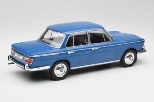 BMW 2000 Tilux E120 Caribe Moder MCG 1:18 MCG18291 Kovina – slika 2 od 6