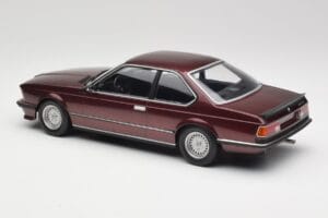 BMW 635 CSi E24 Karmesinrot Metallic Minichamps 1:18 155028105 Kovina – slika 5 od 6