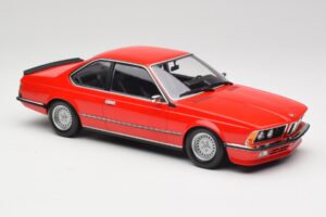BMW 635 CSi E24 Rdeč Prodajalčeva Izdaja Minichamps 1:18 80435B5D026 Kovina – slika 4 od 6