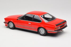 BMW 635 CSi E24 Rdeč Prodajalčeva Izdaja Minichamps 1:18 80435B5D026 Kovina – slika 5 od 6