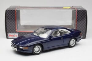 BMW E31 850i Mauritius Moder Maisto 1:18 438813100299 Kovina – slika 8 od 8