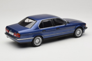 BMW Alpina B11 E32 3.5 Metallic Blue MCG 1:18 MCG18232 Kovina – slika 2 od 6
