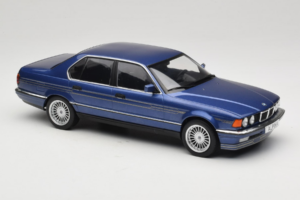 BMW Alpina B11 E32 3.5 Metallic Blue MCG 1:18 MCG18232 Kovina – slika 4 od 6