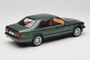 BMW Alpina B11 E32 3.5 Metallic Green MCG 1:18 MCG18233 Kovina – slika 2 od 6