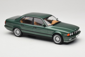 BMW Alpina B11 E32 3.5 Metallic Green MCG 1:18 MCG18233 Kovina – slika 4 od 6