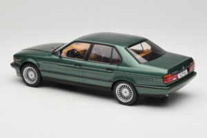 BMW Alpina B11 E32 3.5 Metallic Green MCG 1:18 MCG18233 Kovina – slika 5 od 6