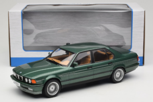 BMW Alpina B11 E32 3.5 Metallic Green MCG 1:18 MCG18233 Kovina – slika 6 od 6