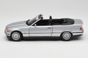 BMW 3 Series E36 Kabriolet Srebrn UT Models 1:18 BMW008 Kovina – slika 4 od 8